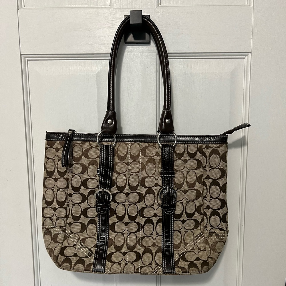 VINTAGE COACH HANDBAG